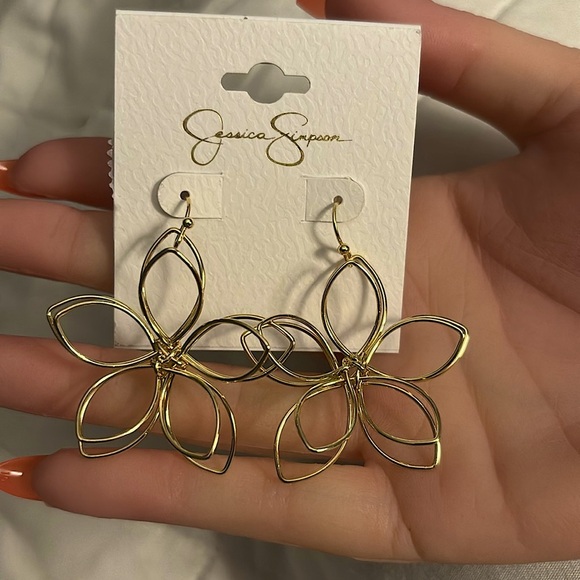 Jessica Simpson Flower Earrings - Picture 1 of 4